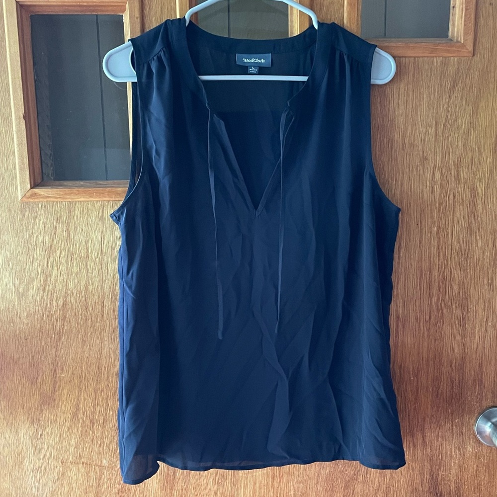 ModCloth Wide Shoulder Keyhole Tank Navy Blue Size Large
